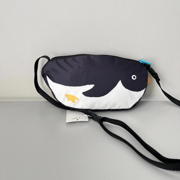 Lesportsac Penguin Shape Crossbody Hand Bag NWT - Picture 3 of 5